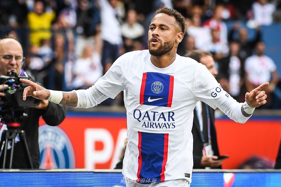 但在镜头下 但在镜头下